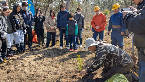 PXL_20260301植林のしかた説明